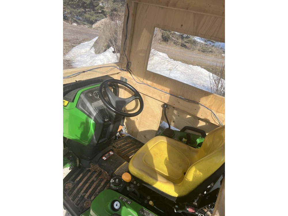 John Deere 1023e 2021 alt