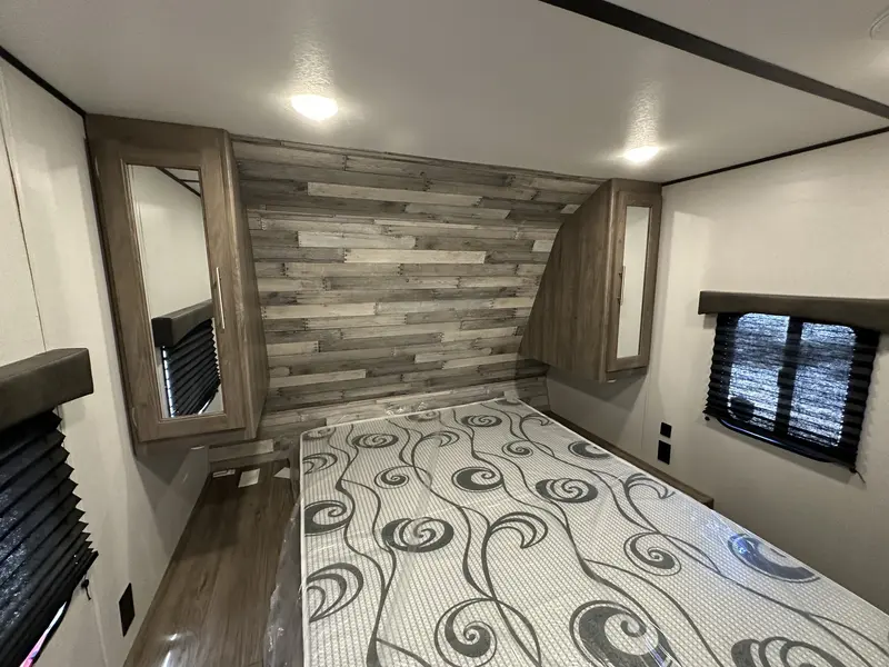 2020 Crossroads RV 280BH ZINGER thumbnail 33