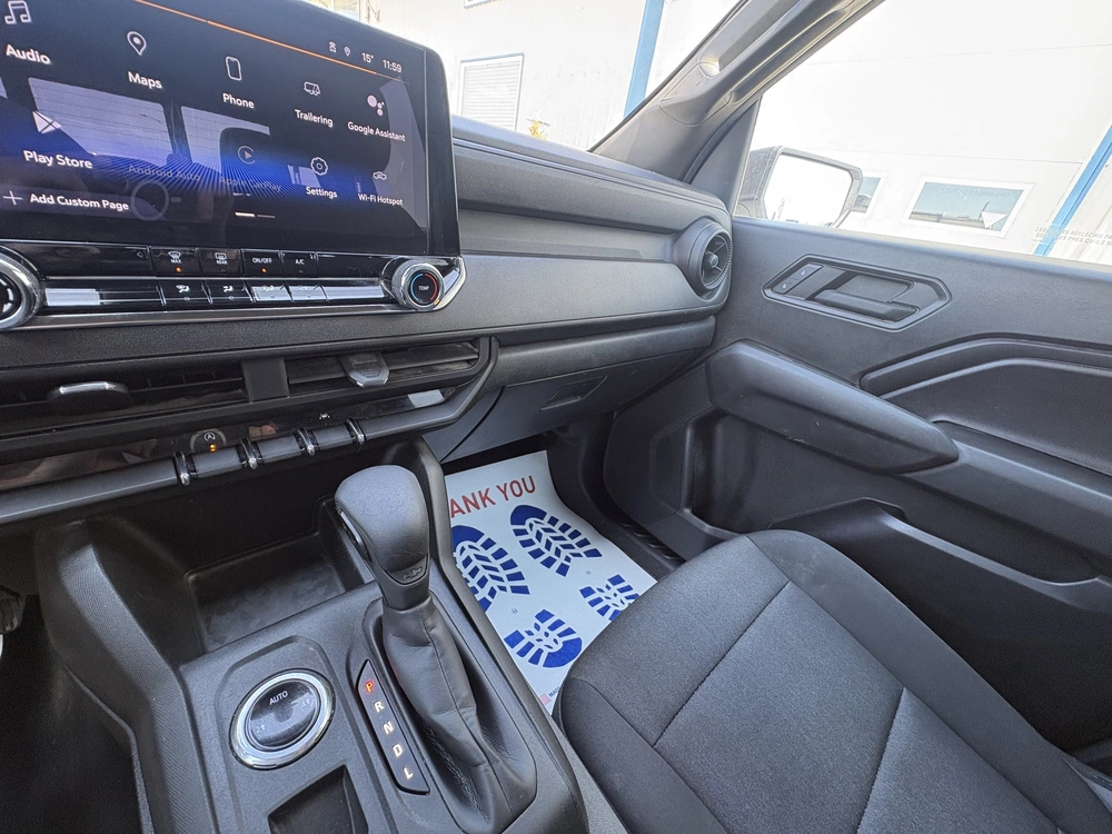 2023 Chevrolet Colorado alt