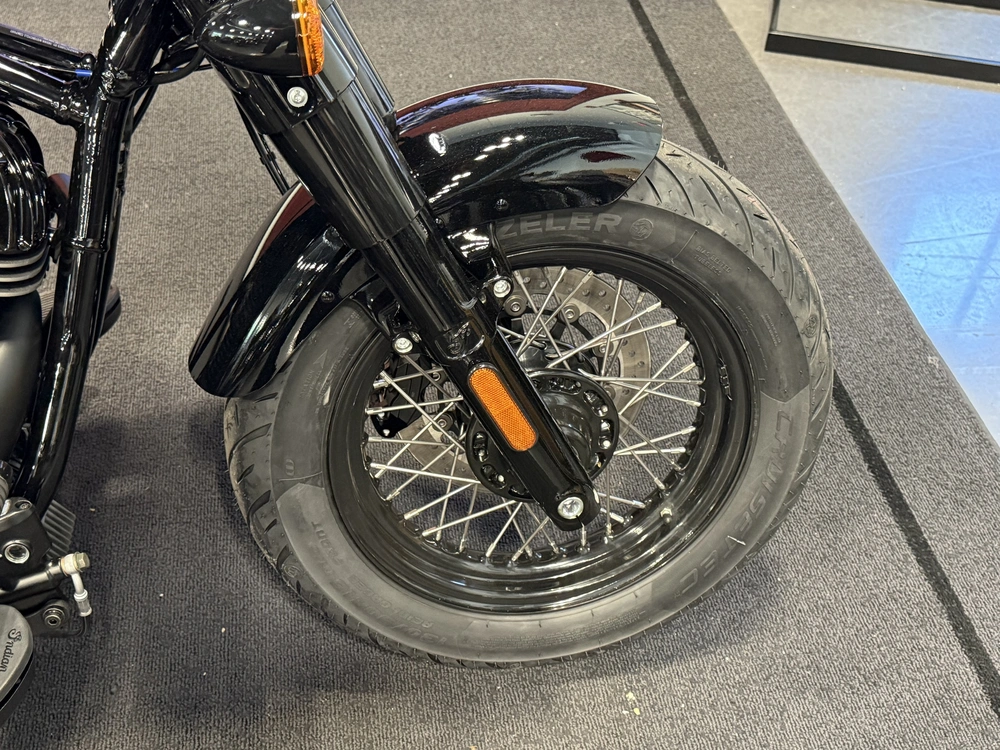 2025 Indian Motorcycle Super Chief Dark Horse, Black Metallic, 49s alt