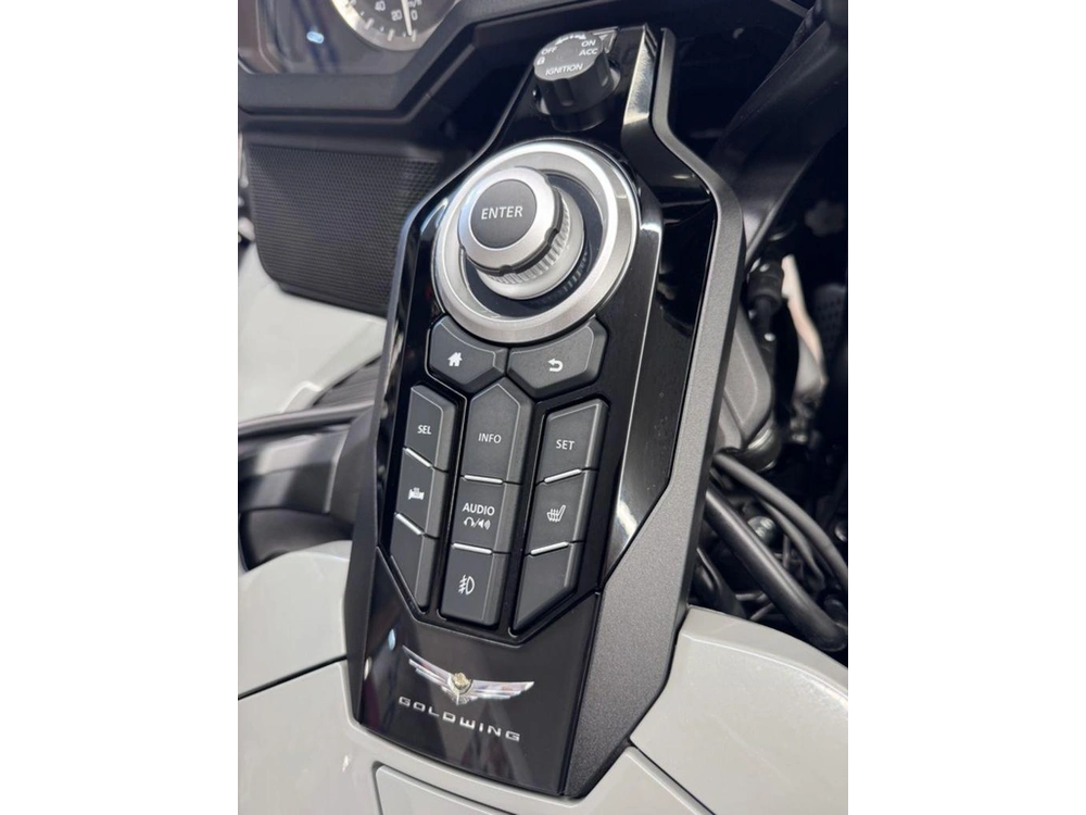 2026 Honda Gold Wing Tour alt