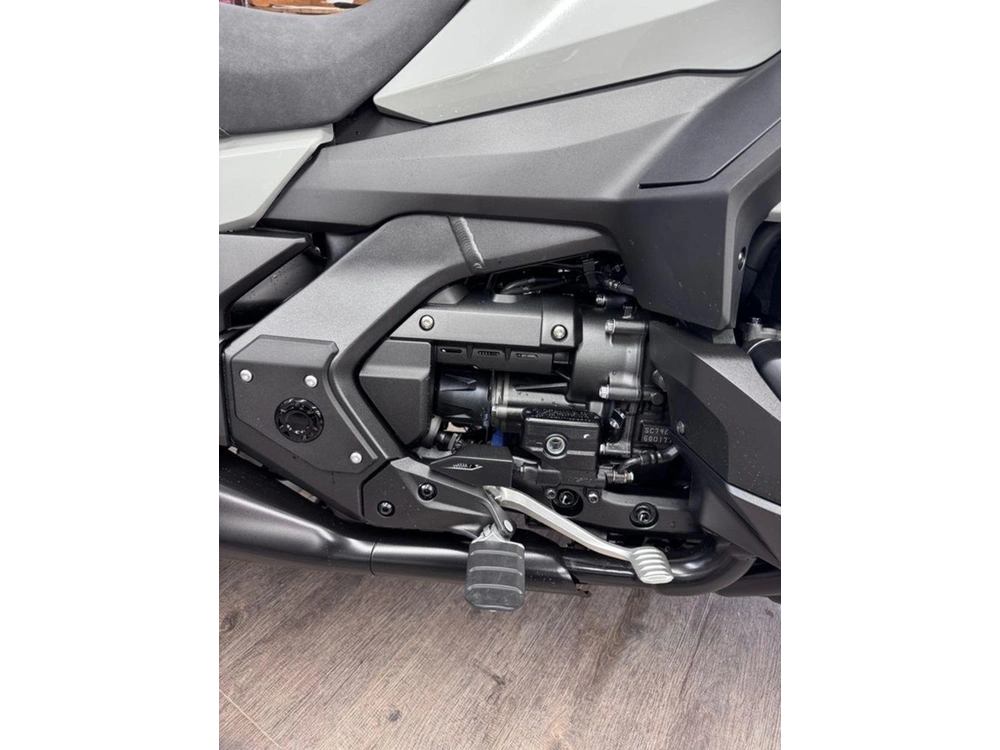2026 Honda Gold Wing Tour alt
