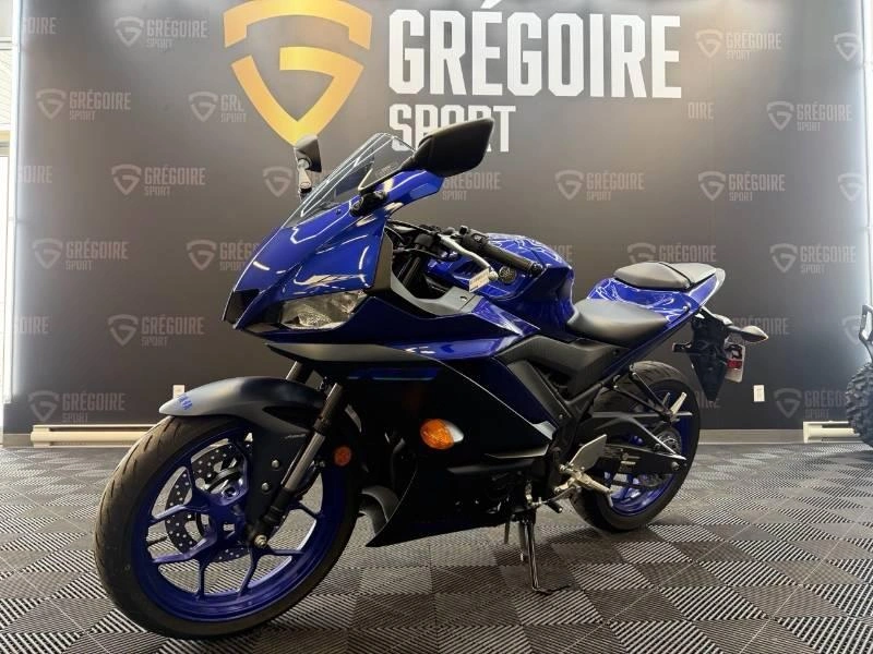 2023 Yamaha Yzf-r3 alt