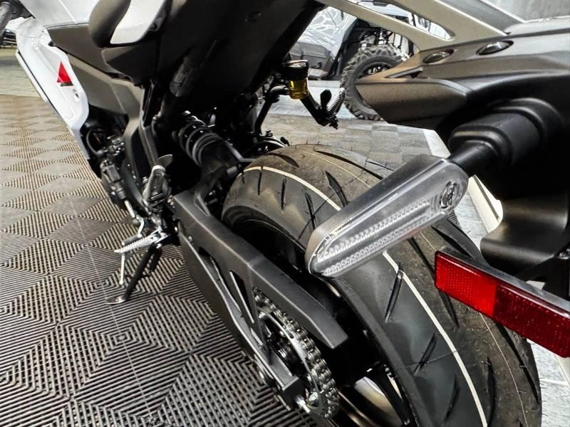 Yamaha Yzf-r7 70e Anniversaire 2026 alt