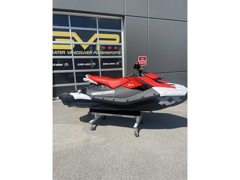 2026 Sea-doo Spark™ 3up Trixx 90 alt