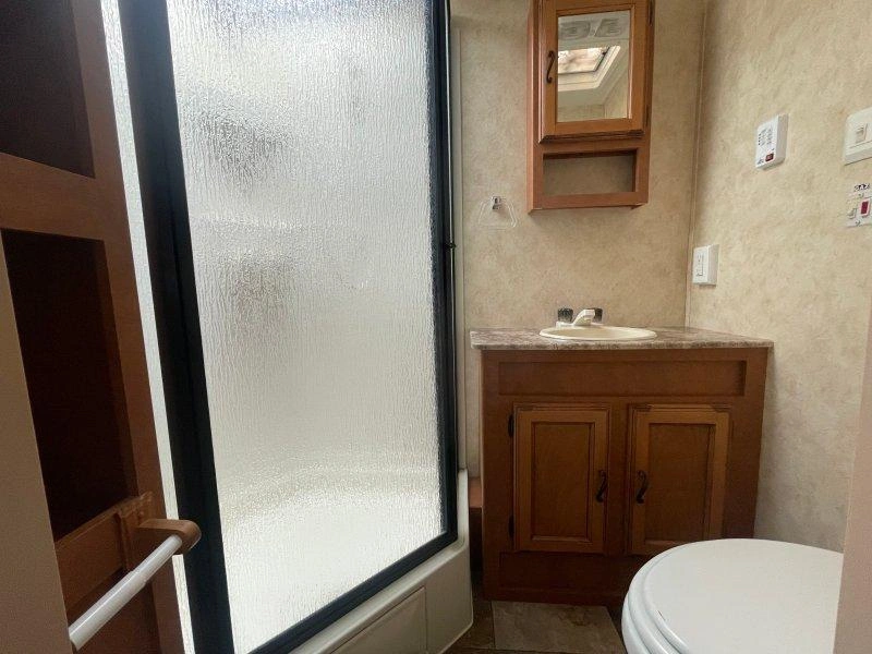 Coachmen Apex 278rls 2013 alt