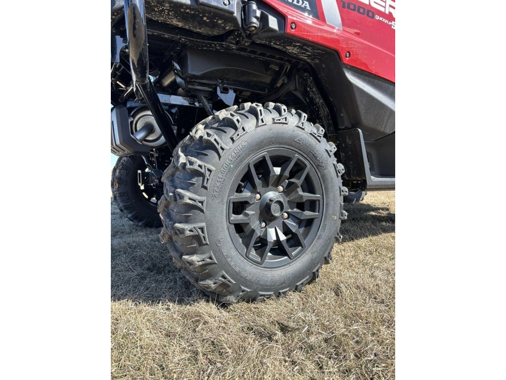2025 Honda Pioneer 1000-5p Dlx alt