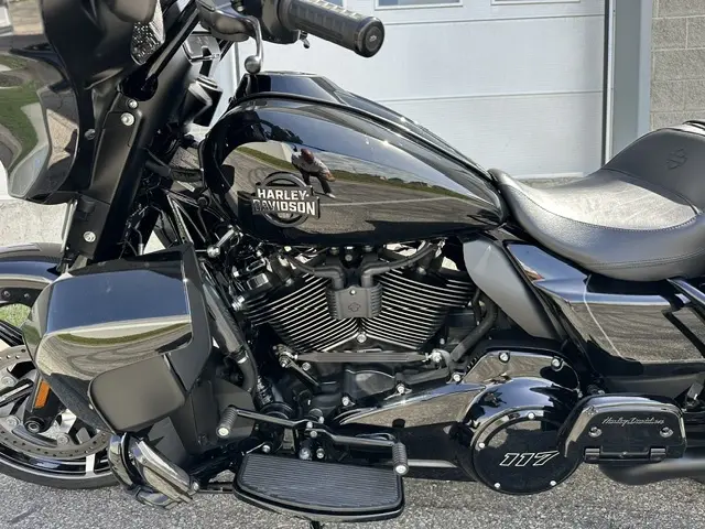 2025 Harley-Davidson FLHXU Street Glide UltraFLHXU