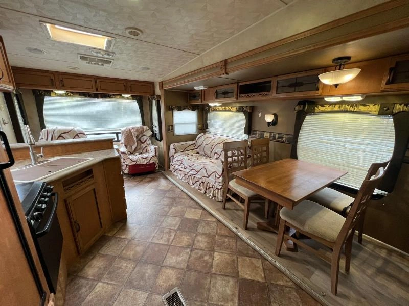 2014 Palomino Puma 276rlss alt
