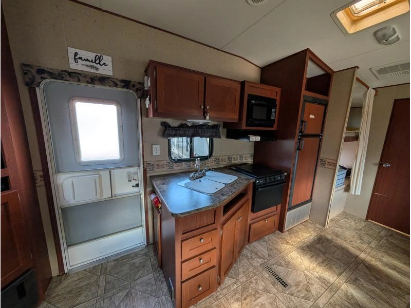 Crossroads Zinger 250bh 2010 alt