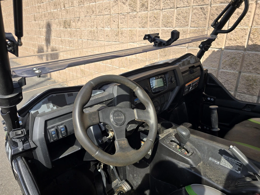 2019 Kawasaki Teryx Camo alt