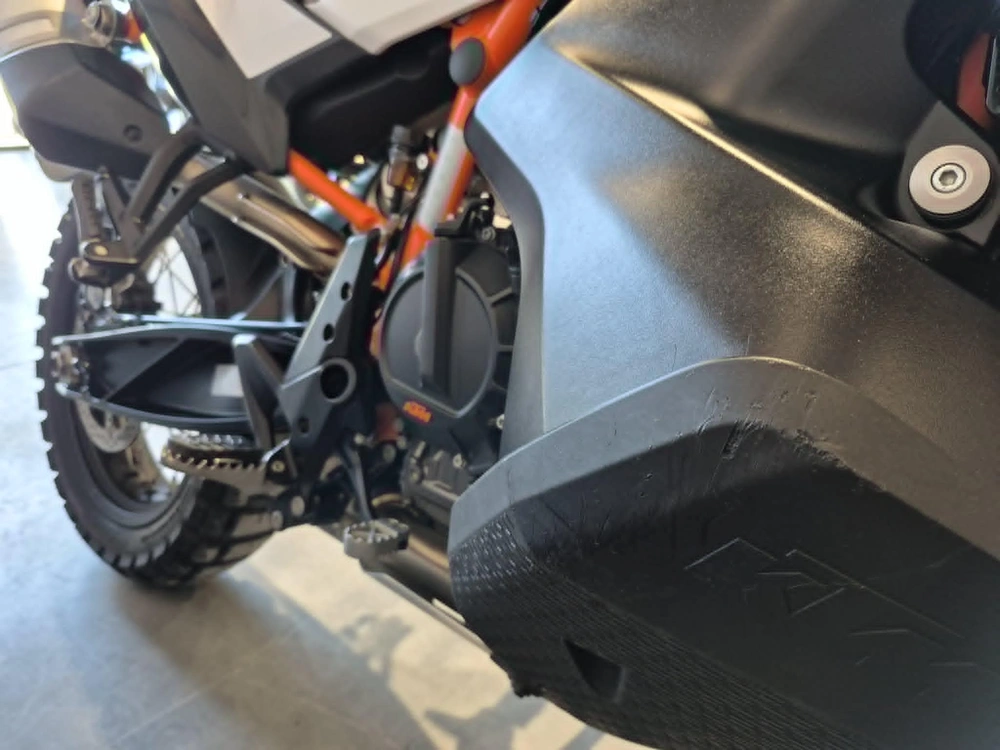 Ktm Adventure 790 R 2020 alt