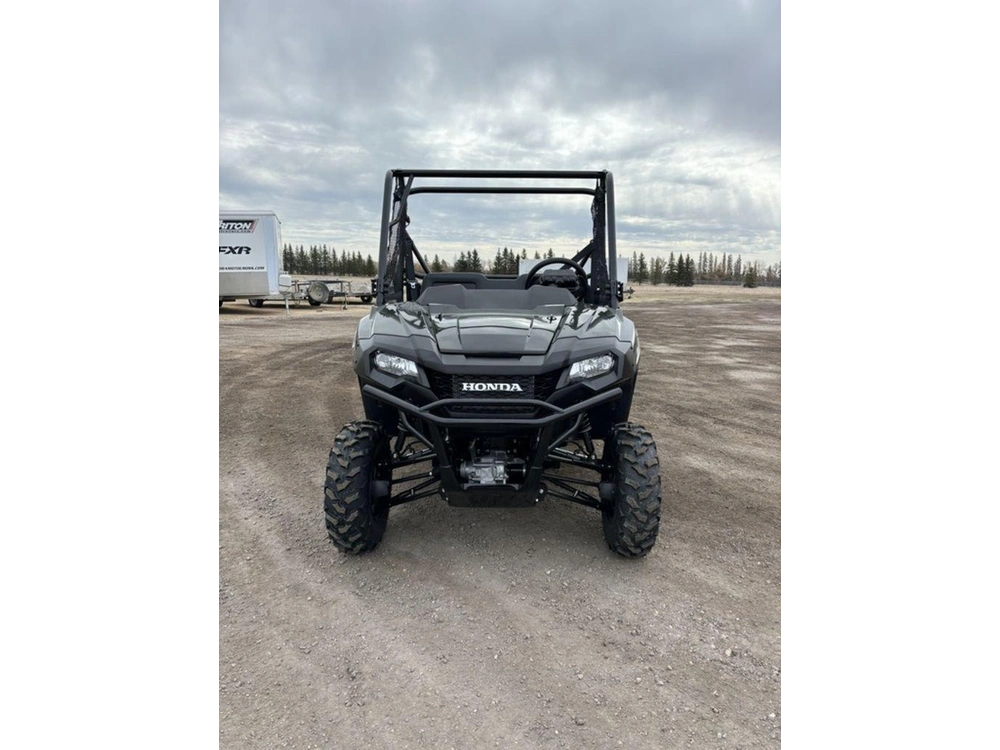2026 Honda Pioneer 700-2p Dlx alt