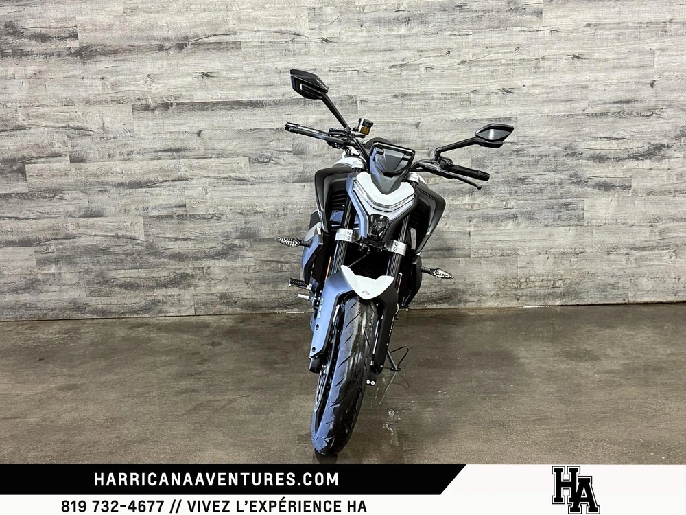 2025 Cfmoto 450nk Blanc alt