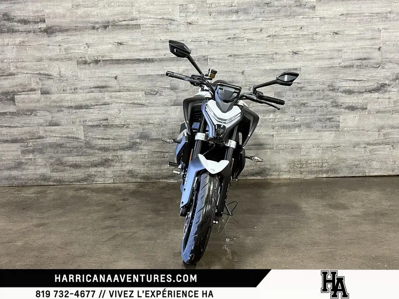 2025 CFMOTO 450NK BLANC thumbnail 7