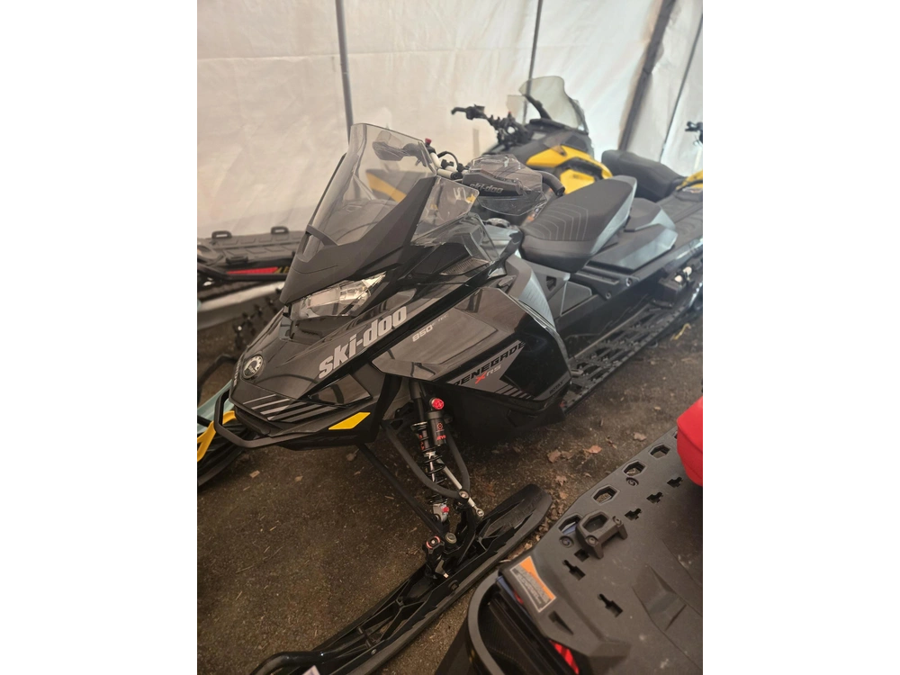Ski-doo Sm Renegade Xrs 850 Etec-e Ic-q B/b/b 19 850 E-tec® 2019 alt