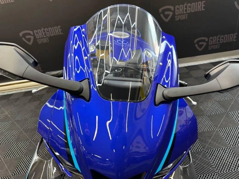 2026 Yamaha Yzf-r1 alt
