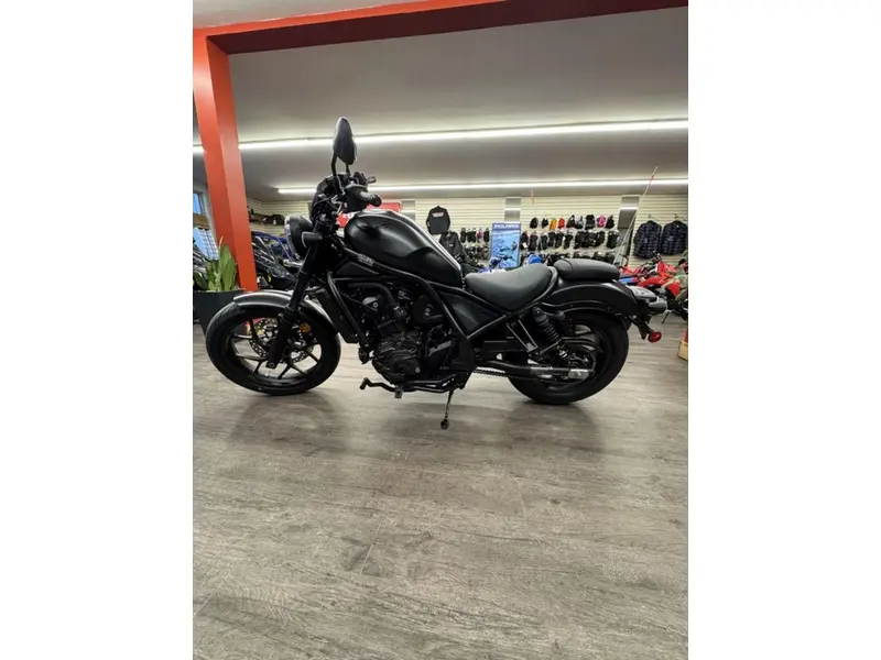 2026 Honda Rebel 1100 thumbnail 3