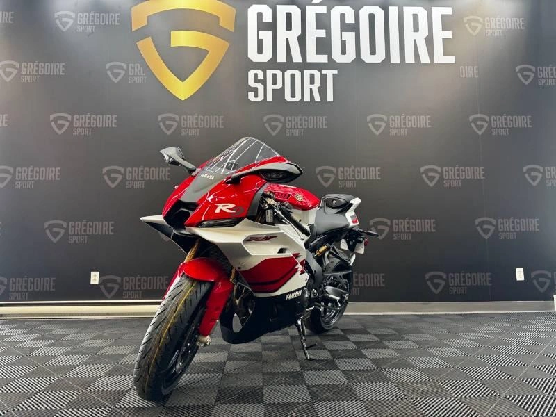2026 Yamaha Yzf-r9 70e Anniversaire alt