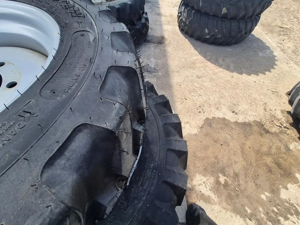 TITAN 25X8.5-14 43X16-20 2025