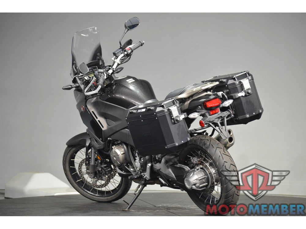 2016 Honda Vfr1200x alt
