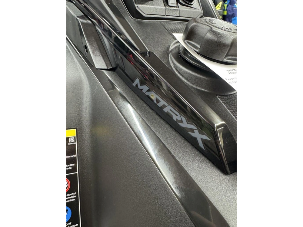2026 Polaris Prostar S4 Indy Xc 137 Gloss Black / Blue Dusk alt
