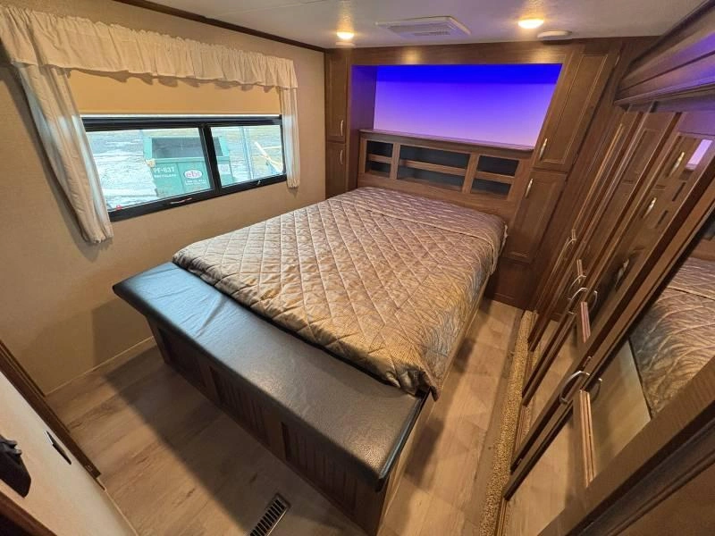 Keystone Rv Montana 380th 2018 alt