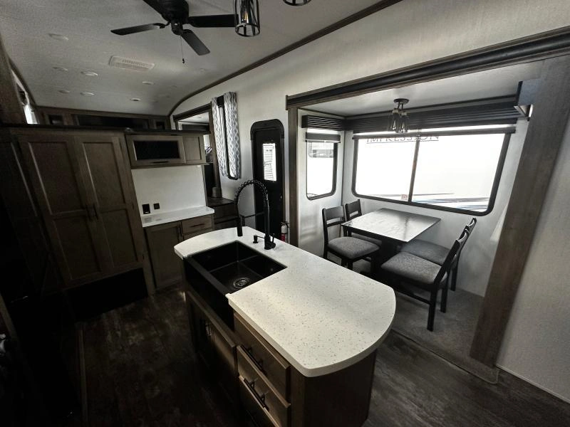 Forest River Sabre 37flh 2022 alt