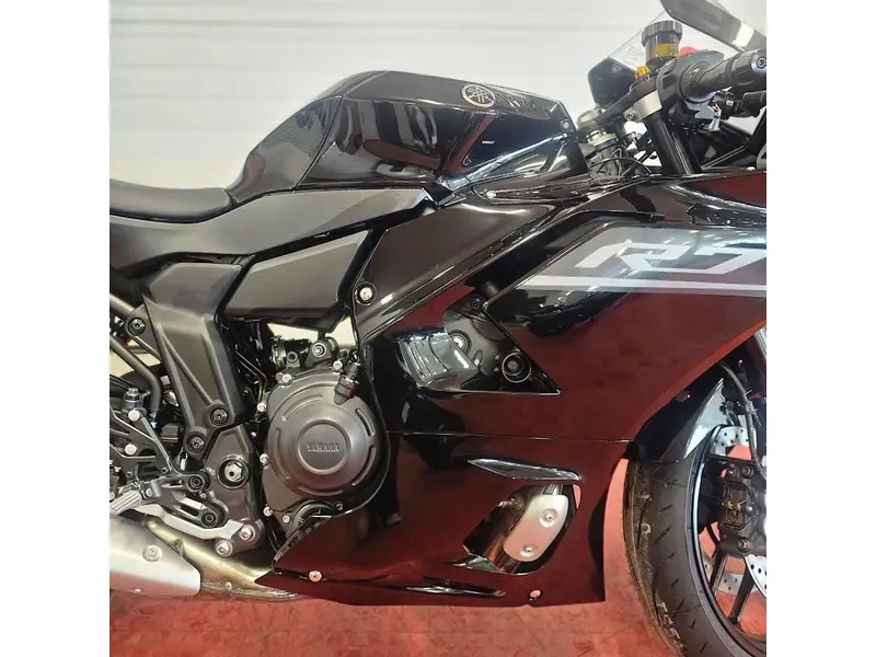 2026 Yamaha YZF R7 thumbnail 8