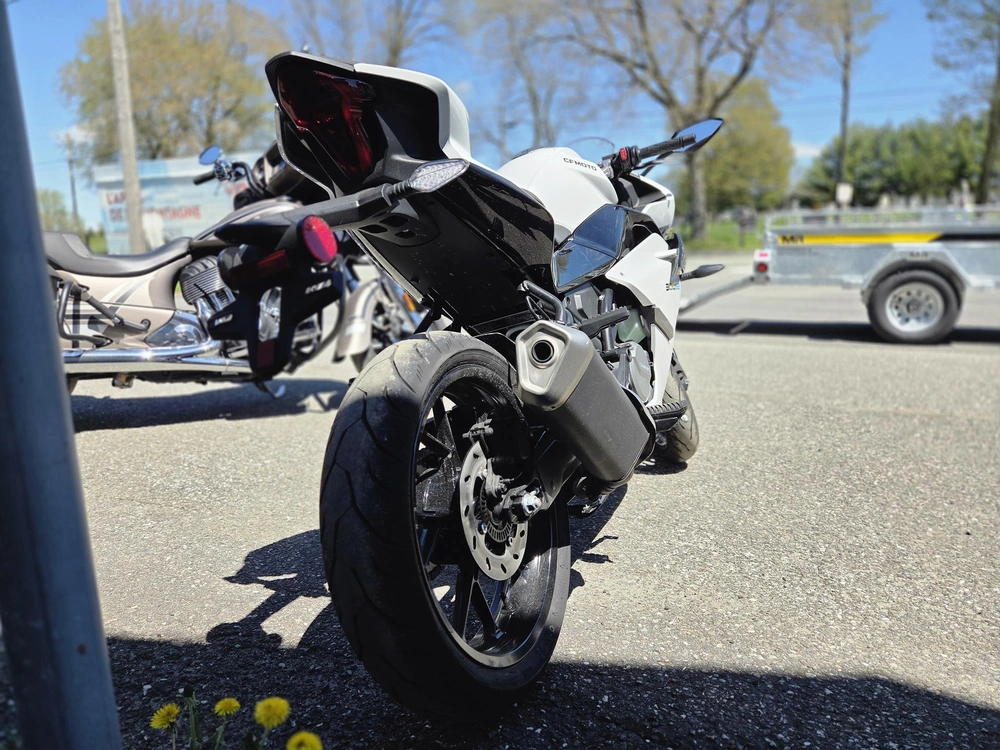 Cfmoto 300ss 2025 alt