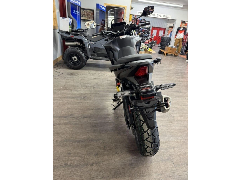 2025 Honda Nx500 alt