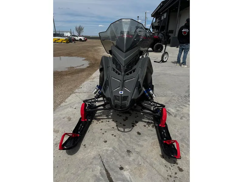 Polaris Polaris 850 INDY VR1 137 2024