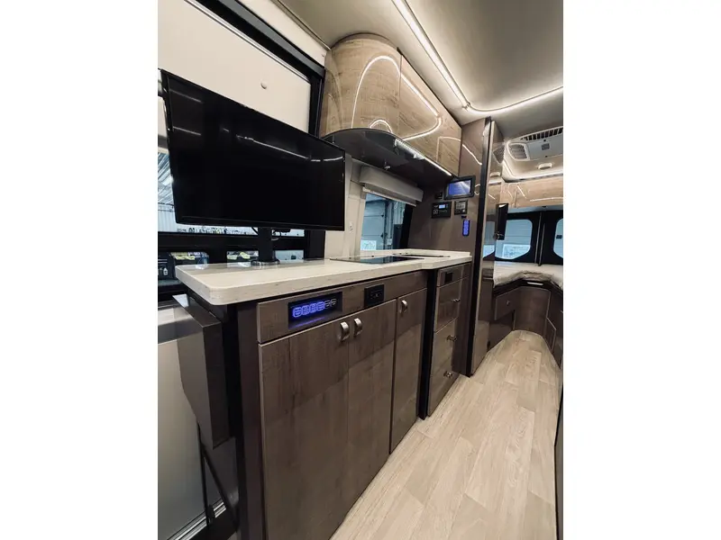 2023 Winnebago ERA 70A thumbnail 6
