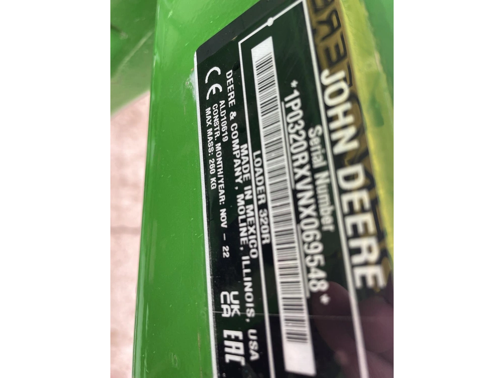 2022 John Deere 3039r alt