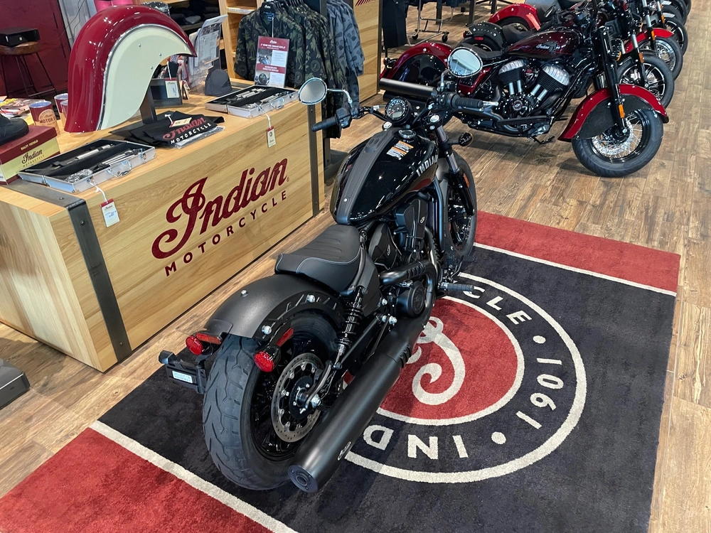 2026 Indian Motorcycle Scout Sixty Bobber - Black Metallic alt