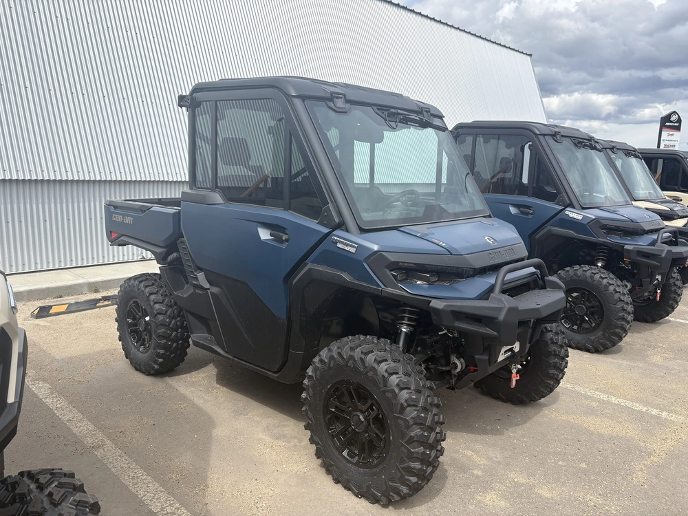 2026 Can-am Defender Limited Hd11 alt
