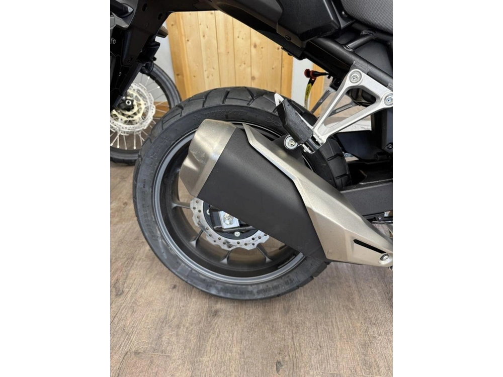 2025 Honda Nx500 alt