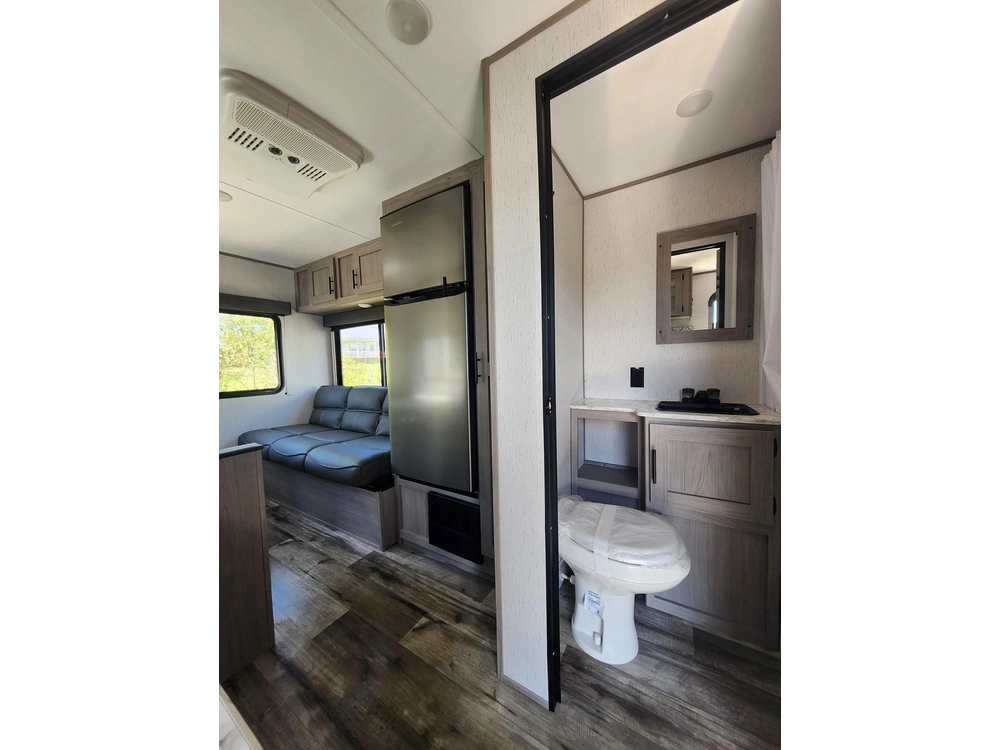 2022 Keystone Rv Coleman 202 Rd alt