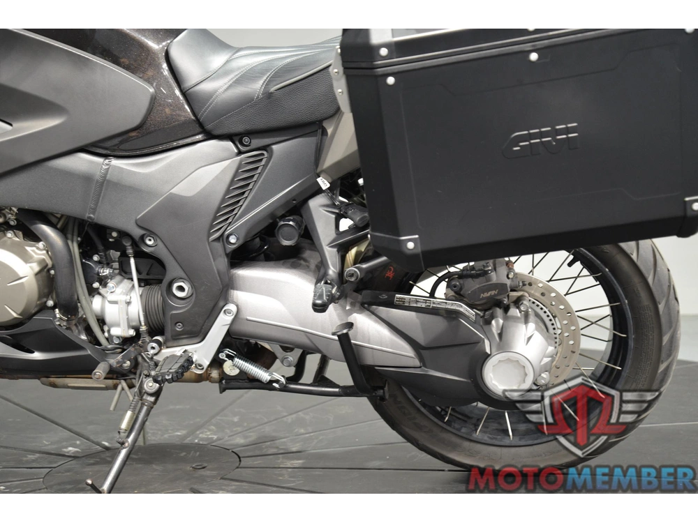 2016 Honda Vfr1200x alt