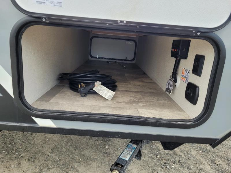 Coachmen Apex 213rds 2023 alt
