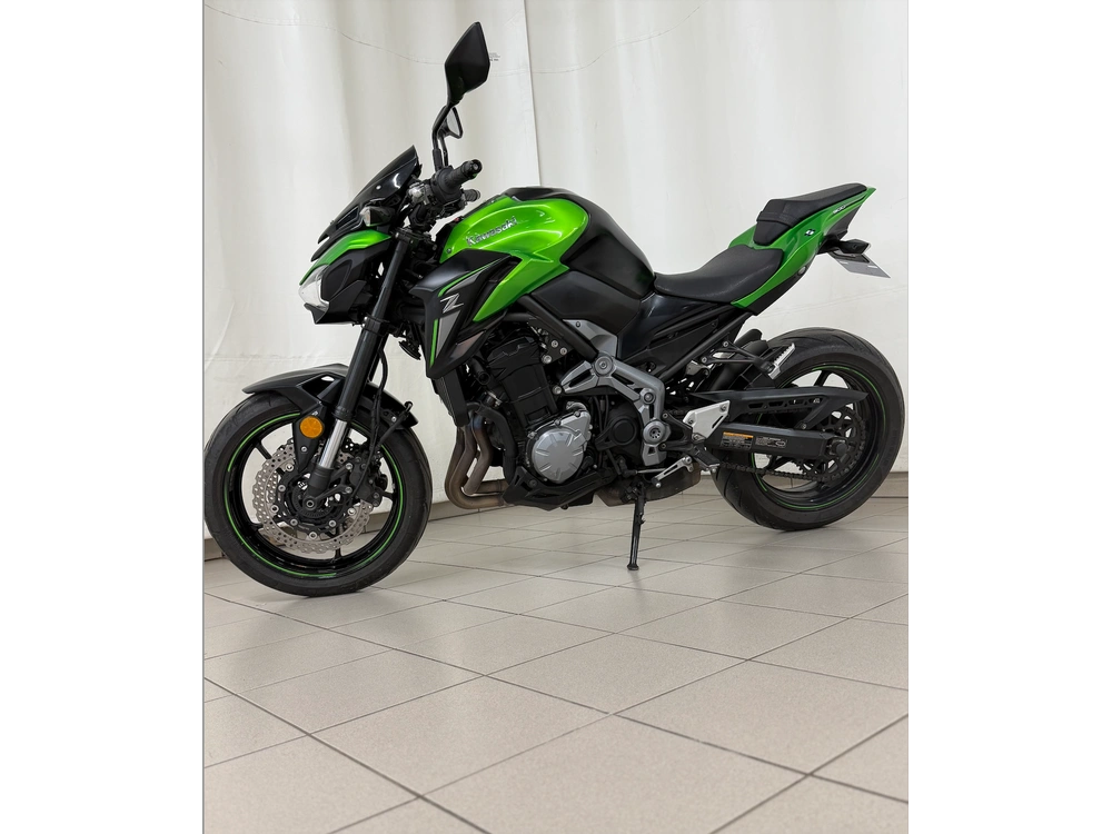 2018 Kawasaki Zr900 alt