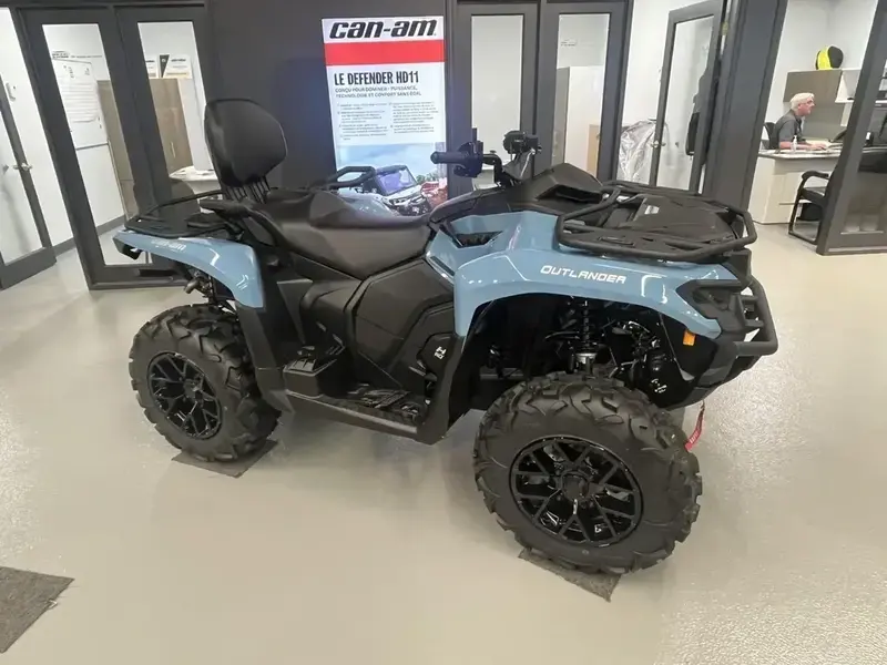 2026 Can-Am OUTLANDER MAX 700 XT