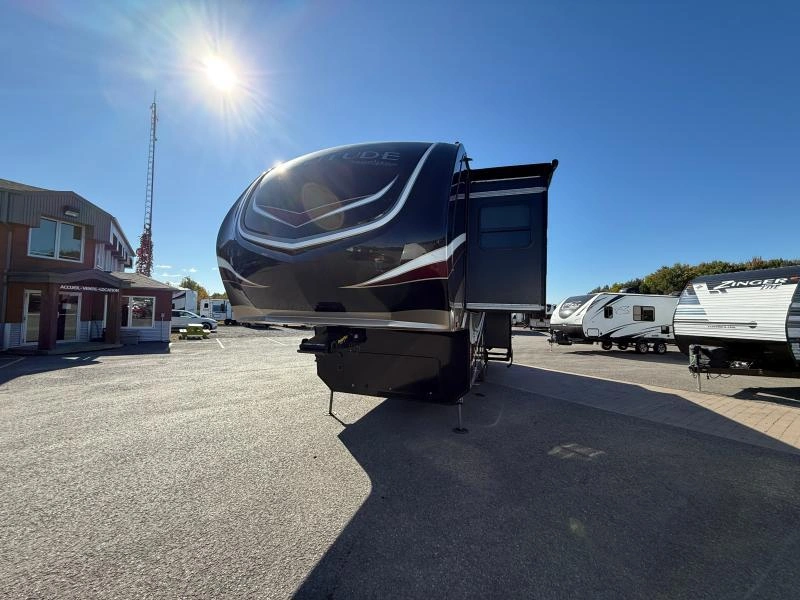 Grand Design Solitude 310gk 2019 alt