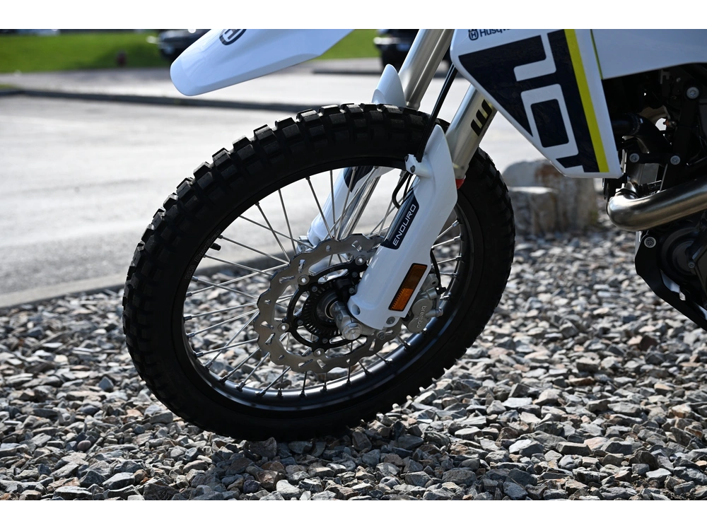 2027 Husqvarna 701 Enduro alt