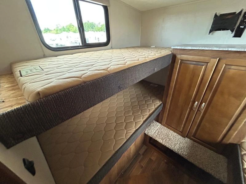 Coachmen Chaparral 29bh 2019 alt