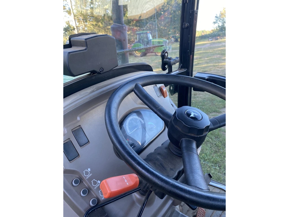 2017 John Deere 5100gn alt