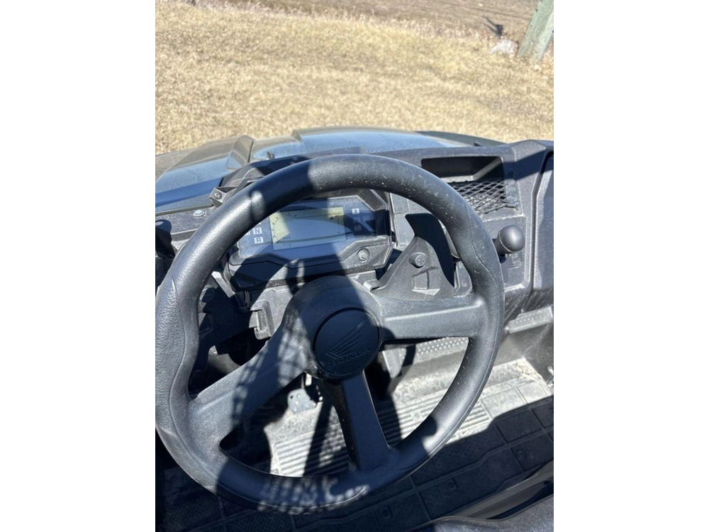 2025 Honda Pioneer 700-4p Dlx alt