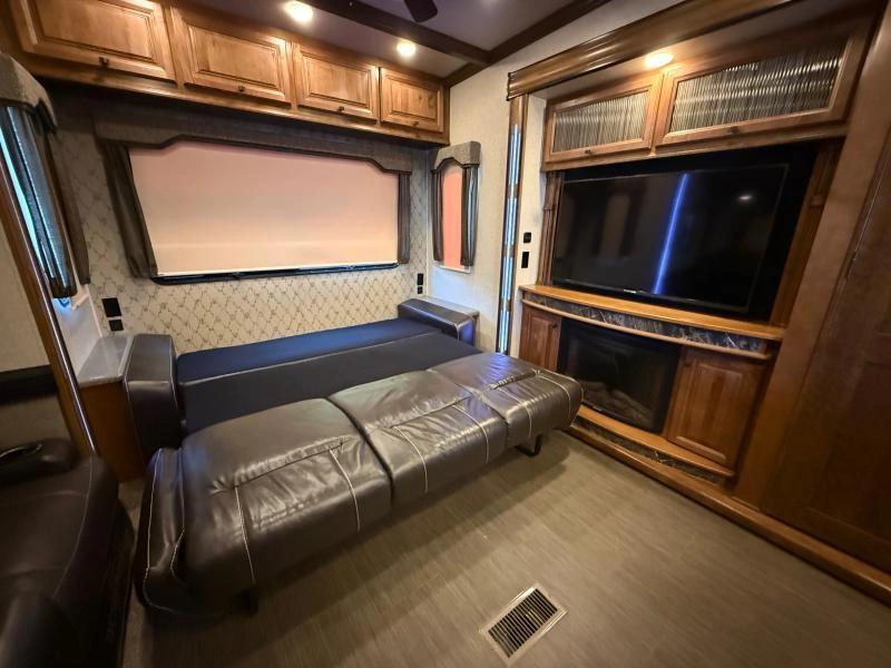 Heartland Big Country 3560s 2018 alt
