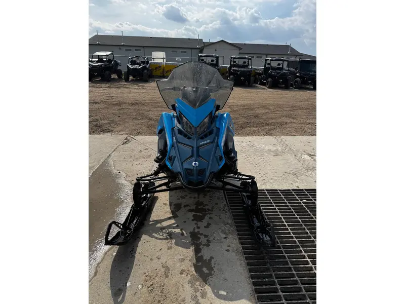 Polaris 650 INDY XC MATRYX 137 2024