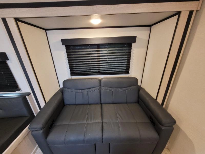Coachmen Apex 213rds 2023 alt